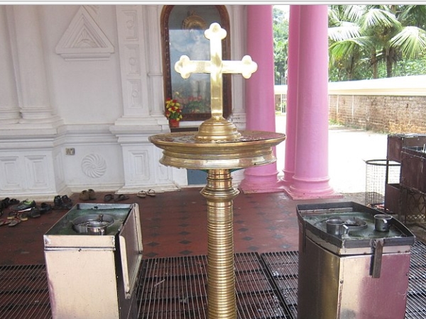 മൂന്നു പള്ളികള്