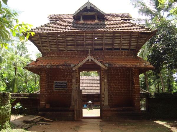 തലയുയര്ത്തി നില്ക്കുന്ന പാരമ്പര്യം