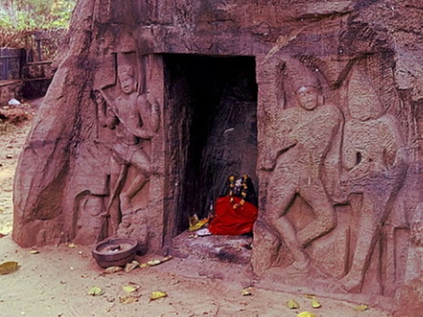പാറ തുരന്ന ശ്രീകോവില്