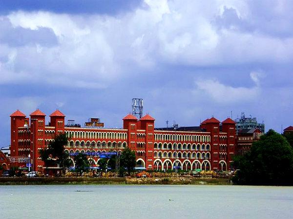ഹൗറാ റെയില്വേ സ്റ്റേഷന്