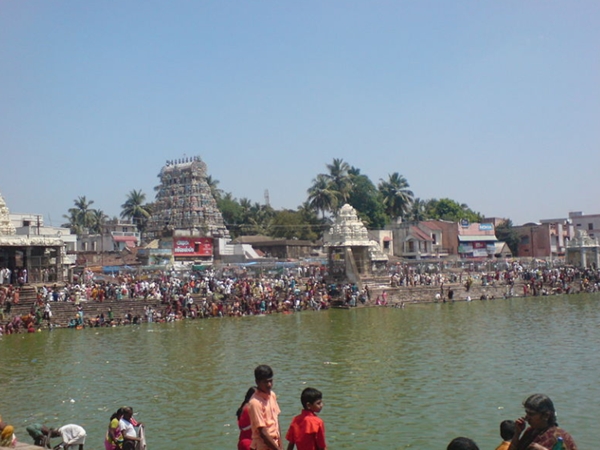 മഹാമഹം ക്ഷേത്രക്കുളം