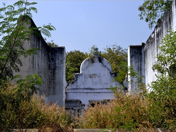 ഡിലനോയിയുടെ ശവകൂടീരം