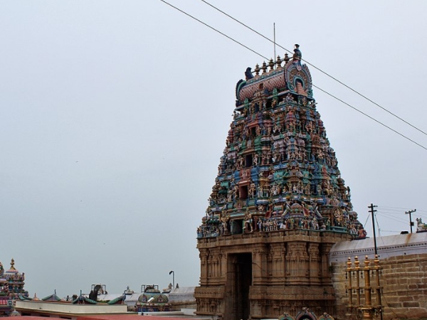 അഞ്ച് നിലയുള്ള ഗോപുരം