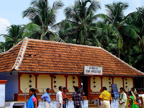 ശ്രീകോവിലുകള്