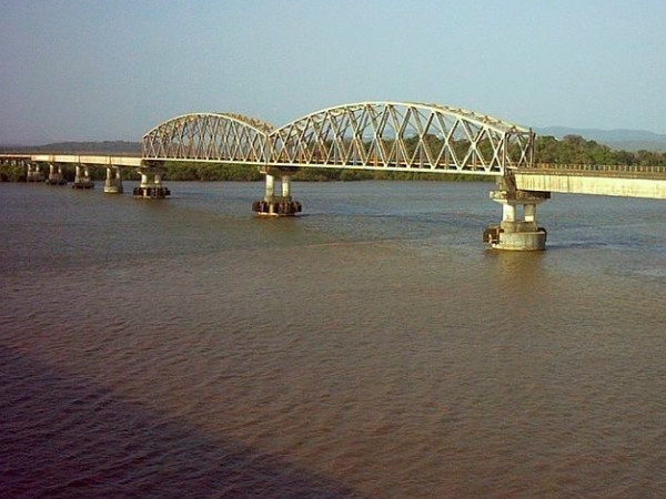കൊങ്കണ് റെയില്വേ പാത