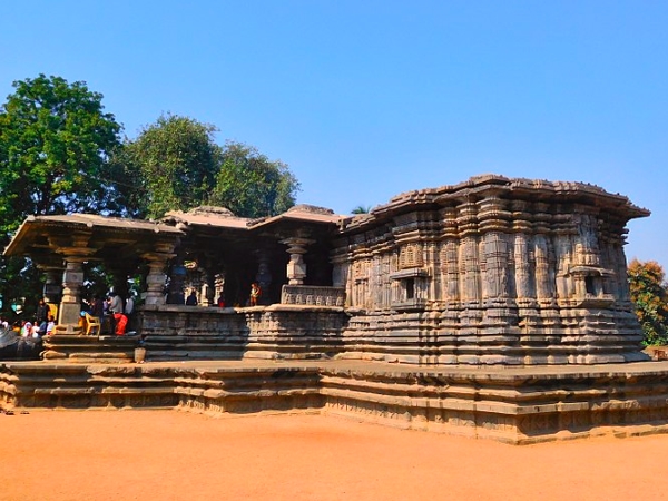 ആയിരംതൂണുള്ള ക്ഷേത്രം