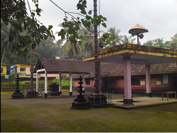 കാടാച്ചിറ ശ്രീ തൃക്കപാലം ശിവക്ഷേത്രം