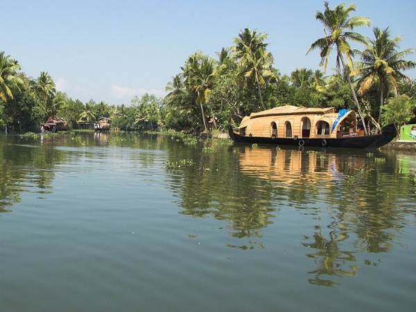 കിടിലൻ കുട്ടനാടൻ കായൽ യാത്ര