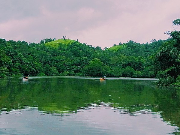 പൂക്കോട് തടാകം