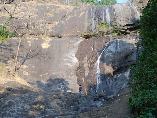 തുഷാരഗിരി വെള്ളച്ചാട്ടം
