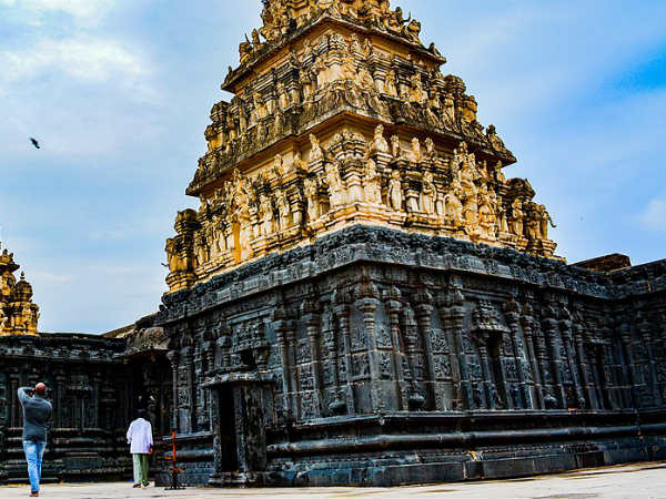 ക്ഷേത്രത്തിനുള്ളിലെ ക്ഷേത്രങ്ങൾ