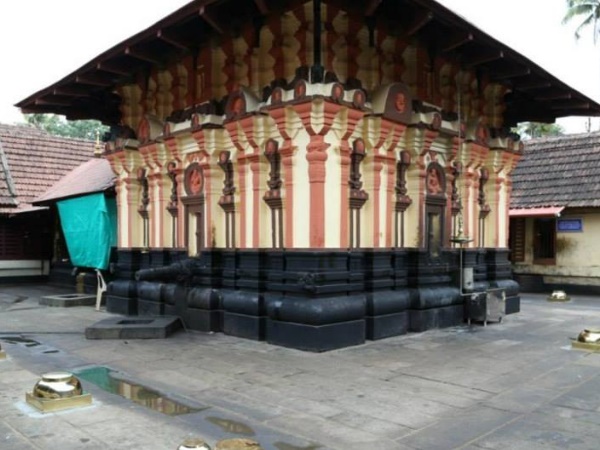 ക്ഷേത്രനിര്മ്മിതി