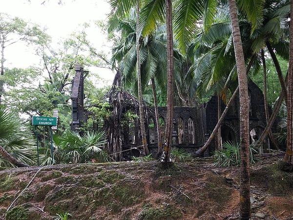 ചരിത്രത്തിലേക്ക്