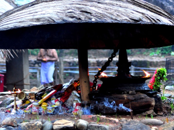 ആലിംഗന പൂജ