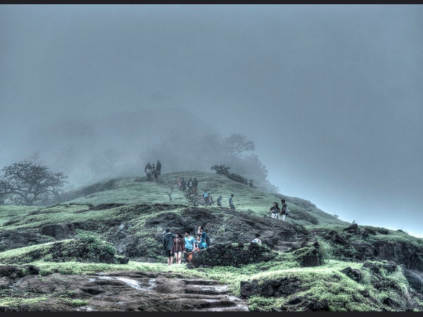 അടുത്തുള്ള ഇടങ്ങൾ
