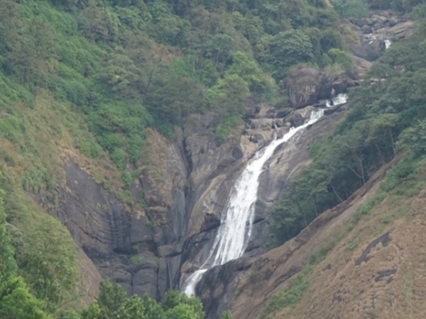അട്ടുകാട് വെള്ളച്ചാട്ടം