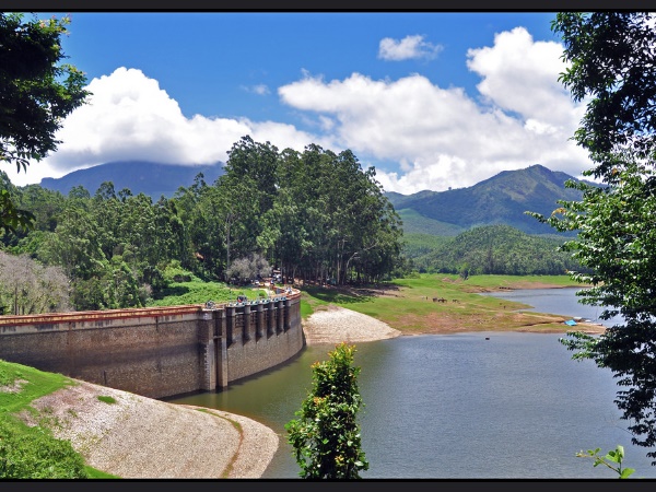 കുണ്ടള തടാകം