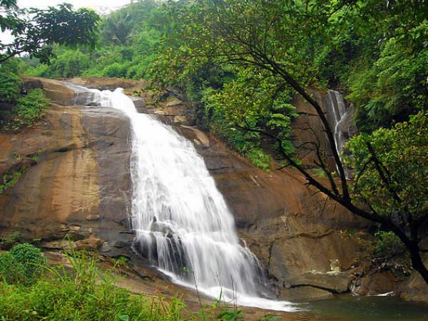 തുഷാരഗിരി വെള്ളച്ചാട്ടം