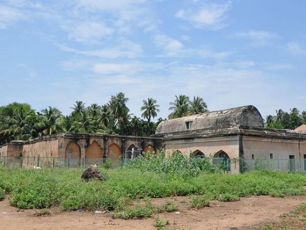 നിധി കുഴിച്ചു കിട്ടിയ പണവും ആത്തൂർ കോട്ടയും