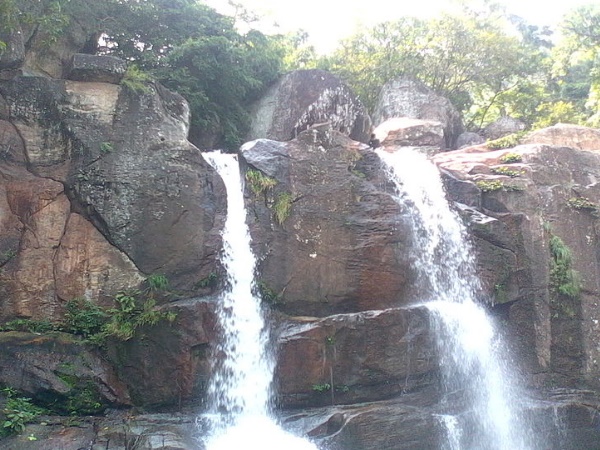 എണ്ണമറ്റ വെള്ളച്ചാട്ടങ്ങൾ