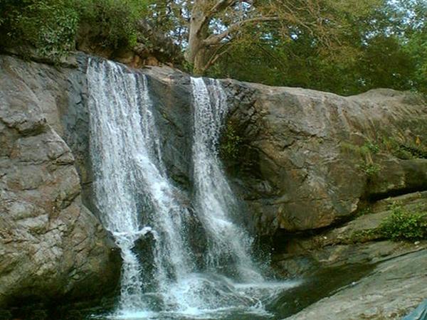 അരുവി