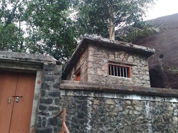 ദ്വാരപാലക ശില്പങ്ങൾ