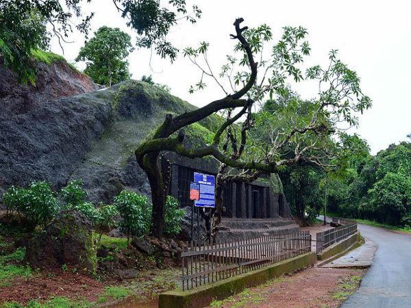 അർവാലം ഗുഹകൾ