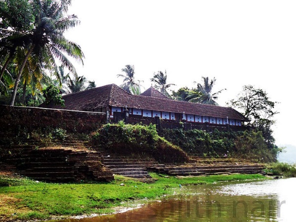 ചെറുതിരുനാവായ ബ്രഹ്മാ-ശിവക്ഷേത്രം
