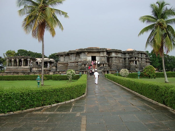 ഹൊയ്സാലേശ്വര ക്ഷേത്രം