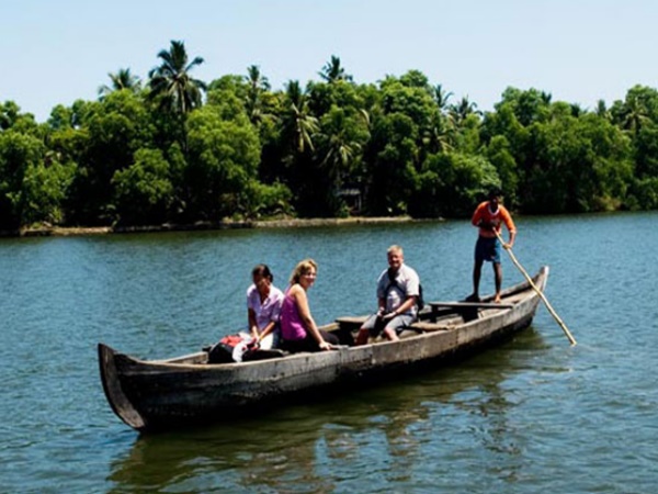 കൈകടത്തലുകളില്ലാത്ത ഇടം