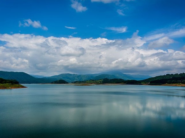 കണ്ണീരിൽ നിന്നും രൂപപ്പെട്ട തടാകം