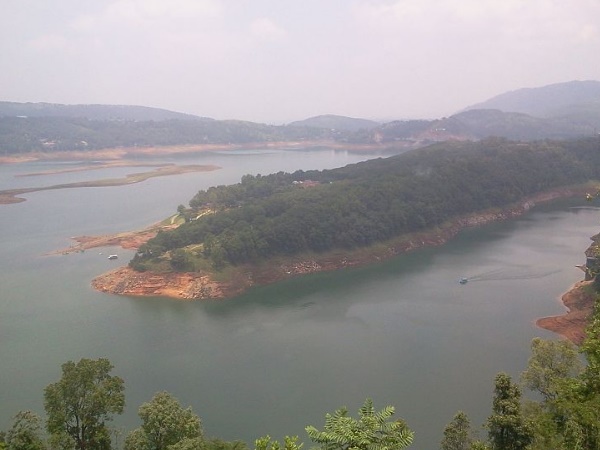 കയാക്കിങ്