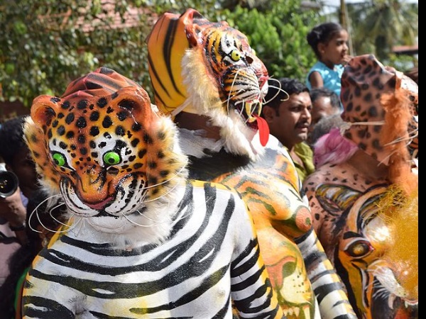 പുലികളി