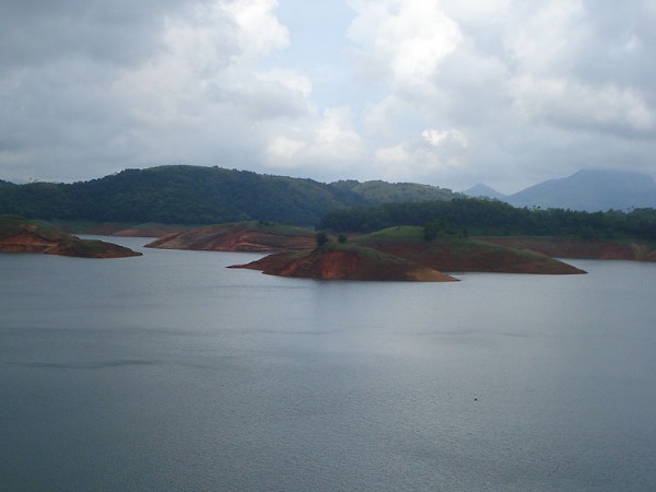 കുളമാവ് അണക്കെട്ട്