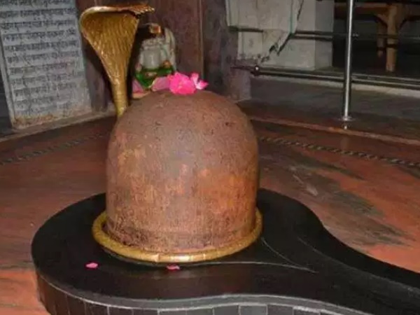 അചലേശ്വർ മഹാദേവ ക്ഷേത്രം