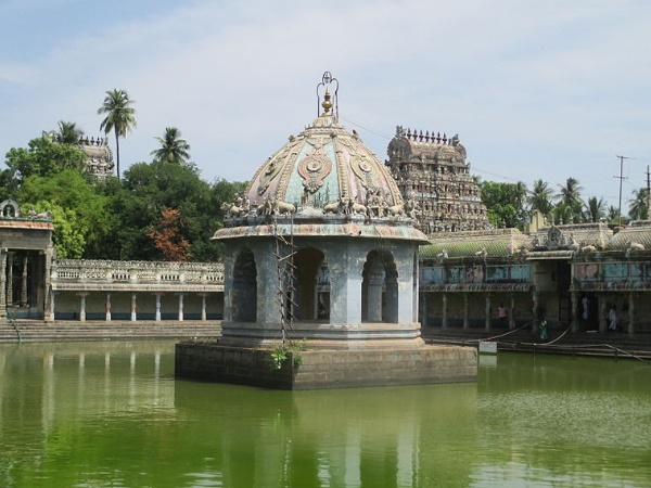 പ്രതിഷ്ഠകൾ