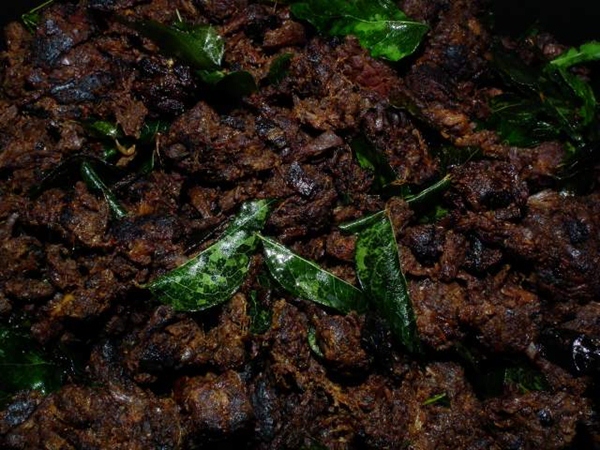 കുഞ്ഞുമോൻ തട്ടുകട