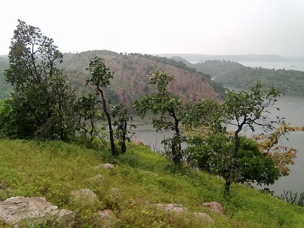 കട്നാ നദി