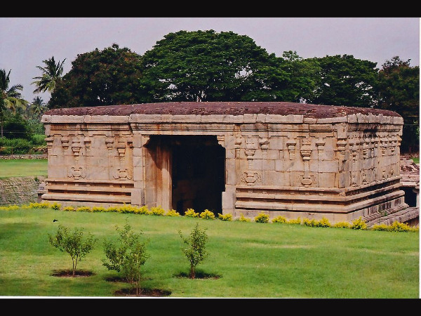 ഭൂമിക്കടിയിലെ ശിവക്ഷേത്രം