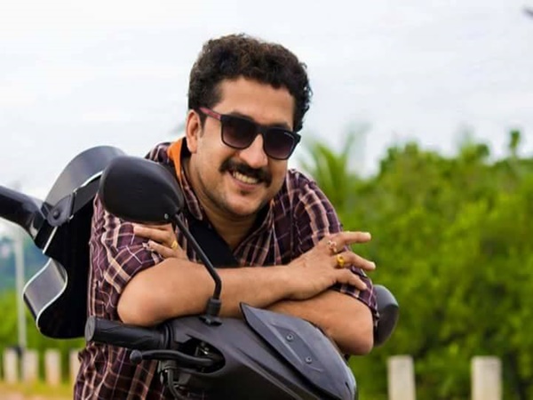 പണി മുടക്കിയ ബൈക്ക്