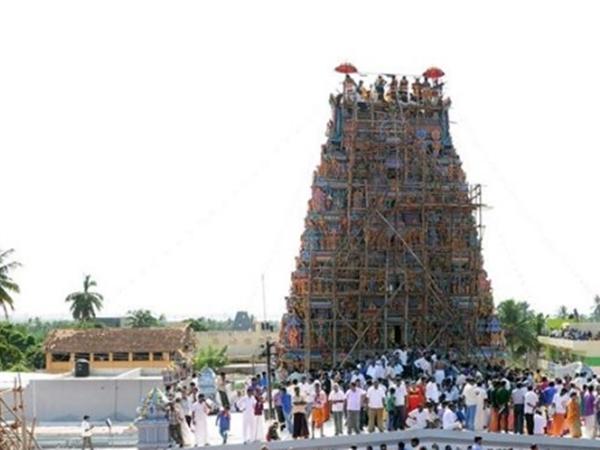 സ്വയംഭൂ ലിഗം, ആലയച്ചിറപ്പ്