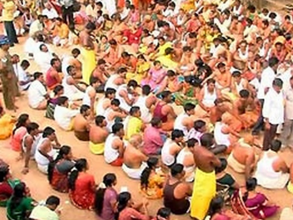 മുറിഞ്ഞാൽ ഒരു നുള്ള് മഞ്ഞളും വിഭൂതിയും