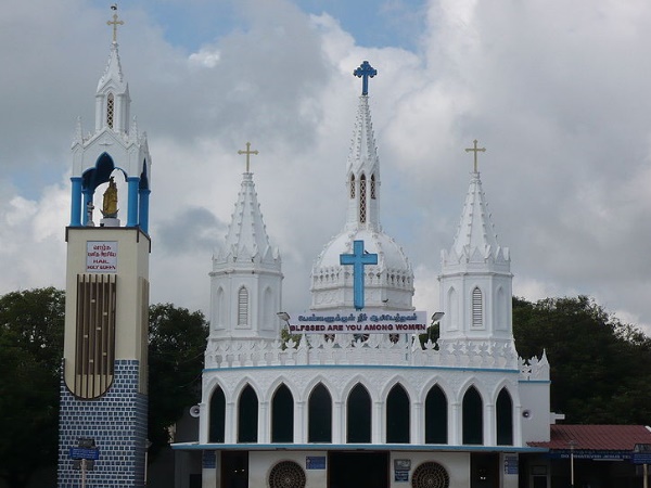 ശാന്തദുര്ഗ്ഗയും മാരിയമ്മനും ഒക്കെയായ വേളാങ്കണ്ണി മാതാവ്