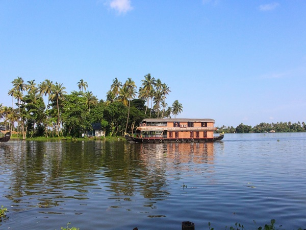 കുമരകം