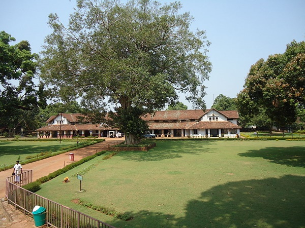 ഹൈദരലിയിൽ തുടങ്ങുന്ന ചരിത്രം