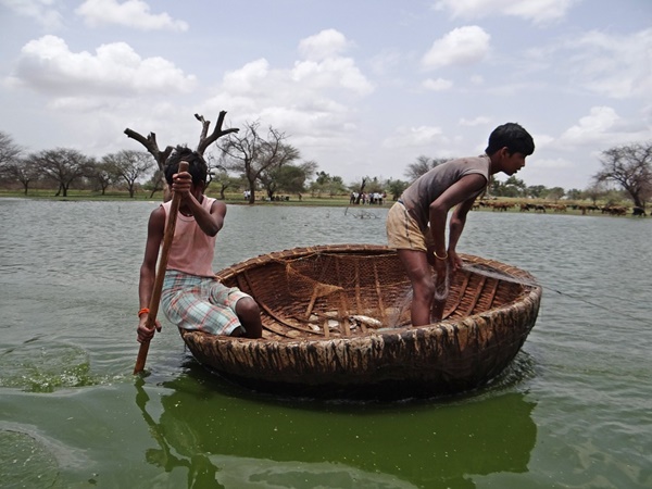 സാഹസികതയും വേണ്ടുവോളം
