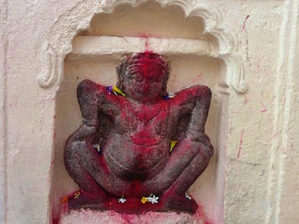 രജസ്വലയാകുന്ന ദേവി