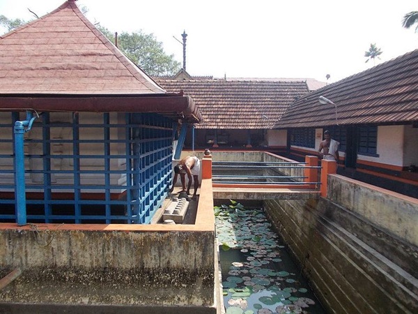 വടക്കൻ പറവൂർ ശ്രീ ദക്ഷിണ മൂകാംബികാ ക്ഷേത്രം