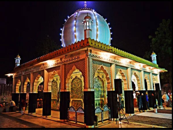 സാന്ത് സബിർ ഷാ ദർഗാ, ചായ്ൻപൂർ