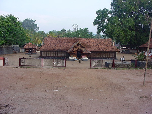 കുളത്തൂപ്പുഴ ശാസ്താ ക്ഷേത്രം